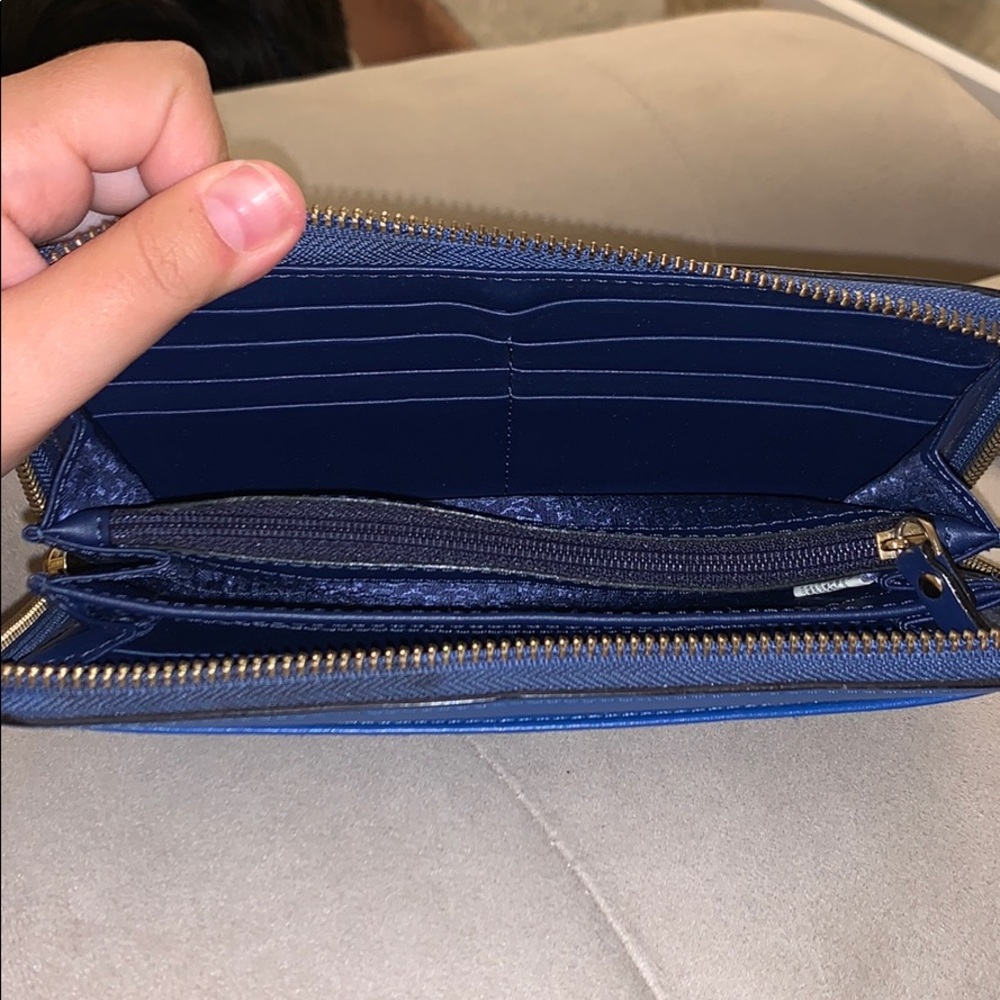 Kate Spade Wallet - Picture 6 of 6